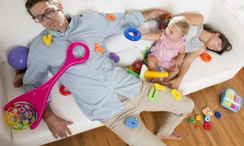 Consejos para evitar el dolor de espalda cuando llega un nuevo integrante a la familia | Dolor de espalda y bebé